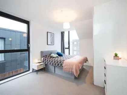 1 Room 55 m² Furnished Duplex Apartment London