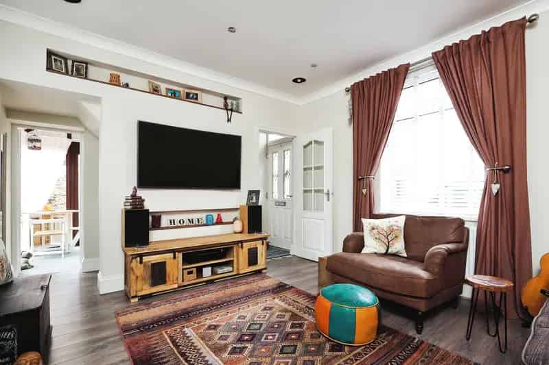 Stunning 2 Bed End Terraced House - First Time Buyer Ideal