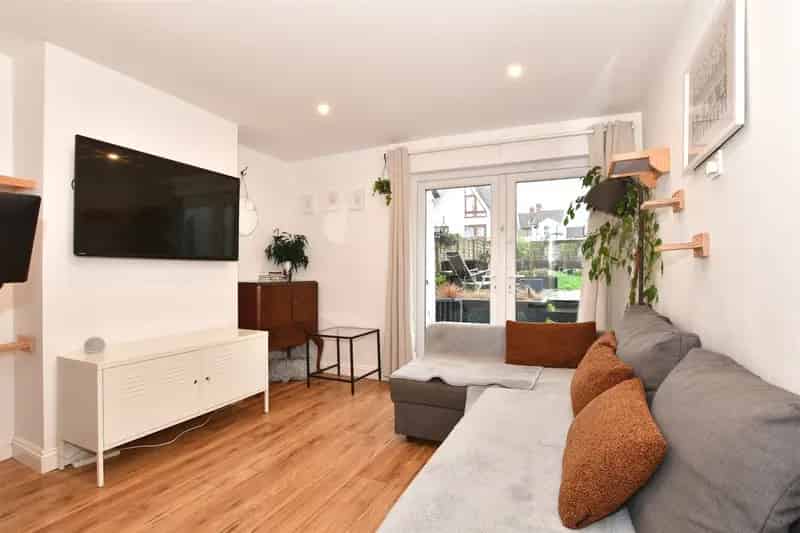 2 Bedroom Townhouse For Sale