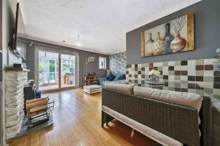 3 Bed Family Home For Sale Near Schools
