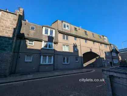3 Bedroom 86m² Flat Aberdeen - Modern Kitchen Parking