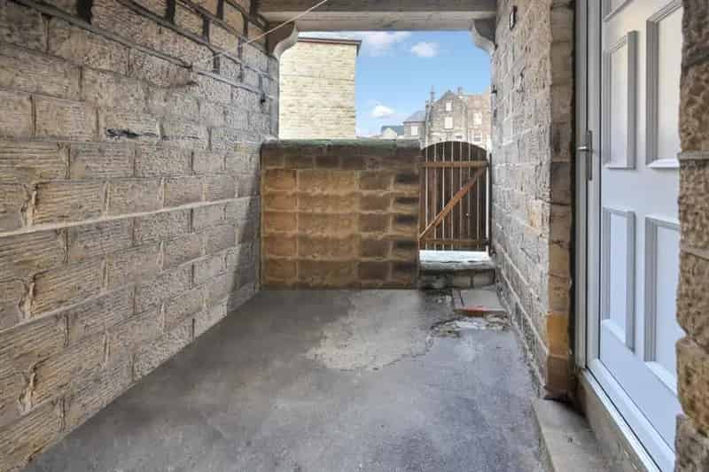 2 Bed House for Sale in Guiseley