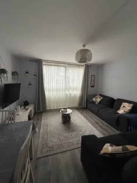 2-Bedroom Maisonette near Westfield Shepherd's Bush