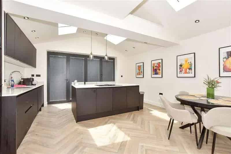 3 Bed House for Sale Crawley Town Centre