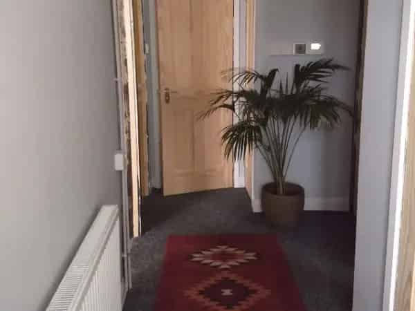 2 Bedroom End Terrace Bungalow with Garden - Pets Allowed