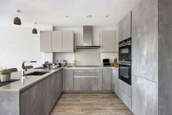 Stylish 2-Bed Apartment in Historic Pantiles