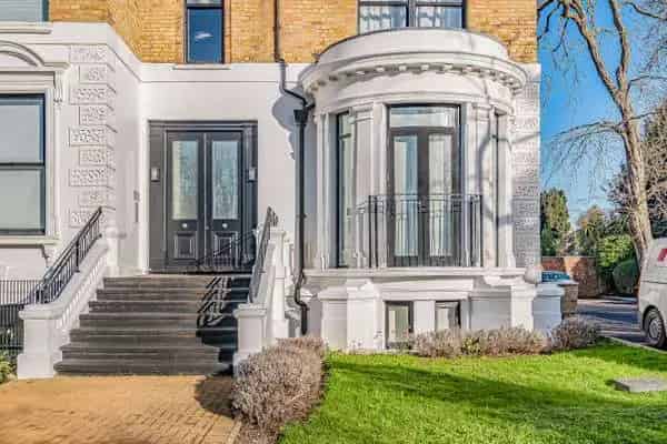Exceptional Grade II Listed Georgian Apartment for Sale