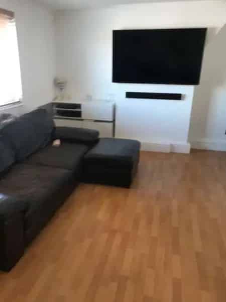 3 Bed Semi Detached House - Ideal for Family Exchange