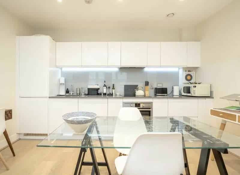 One Bedroom Apartment near Ravenscourt Park