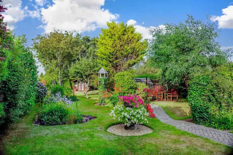 4 Bedroom Detached House for Sale Northwood Isle of Wight