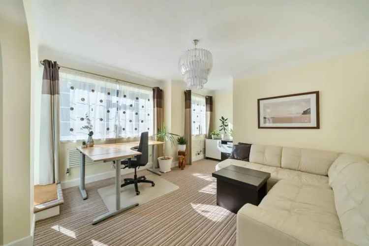 5 Bedroom Detached House for Sale in Meyrick Park Bournemouth