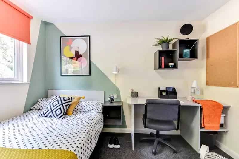 1 Bedroom House Share All Bills Included Student Friendly Modern Parking