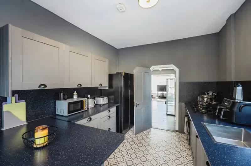3 Bedroom End Terrace House For Sale