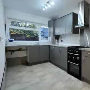 3 Bedroom Detached House Birmingham 216m²