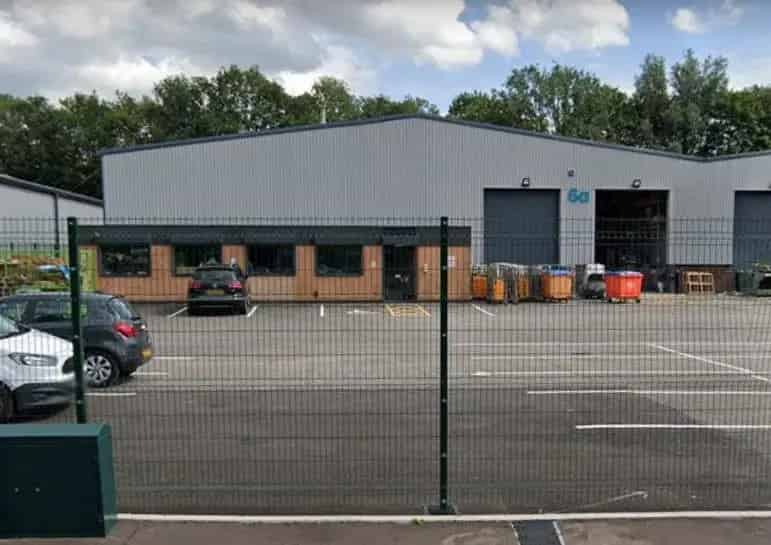 Transpennine Trading Estate Unit 5C: 5304 sq ft Industrial Unit