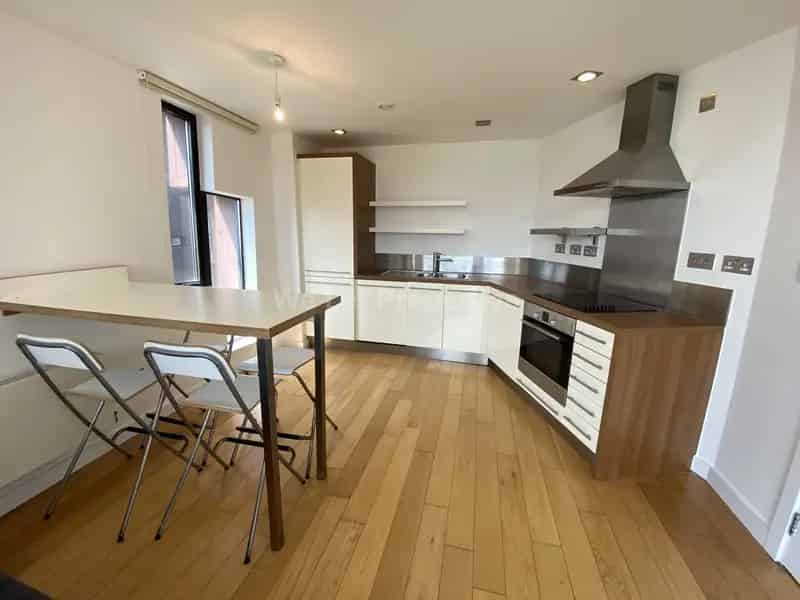 2 Bedroom Apartment House to Rent Manchester