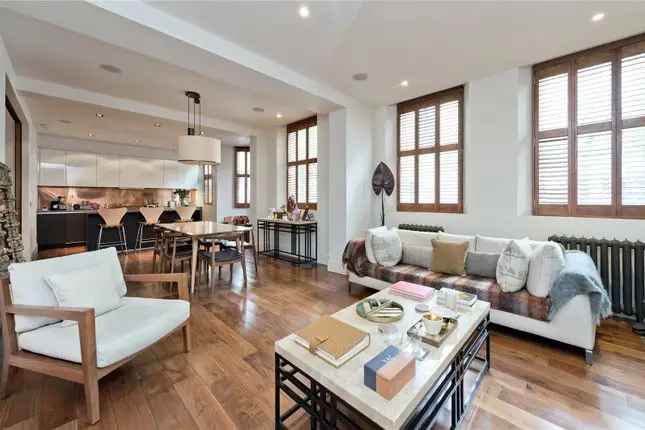 Flat for sale in Redcliffe Gardens, London SW5