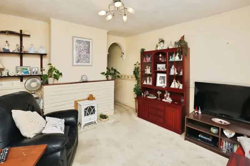 3 Bedroom Family Home For Sale