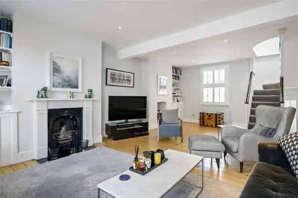 Stunning Home in Angel, London:  Exceptional Entertaining Spaces & Period Charm