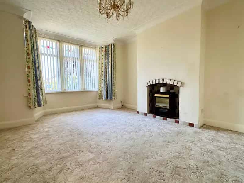 3 Bedroom End Terraced House For Sale