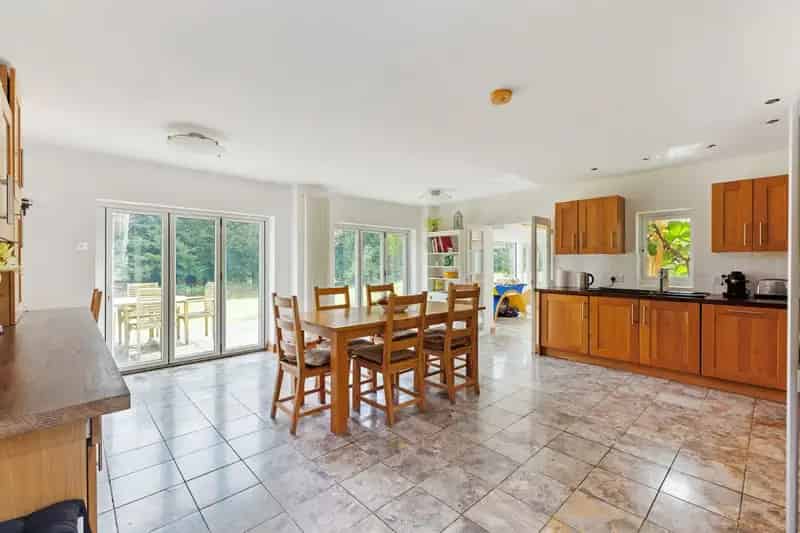 5 Bedroom House for Sale in Private Woodland Setting