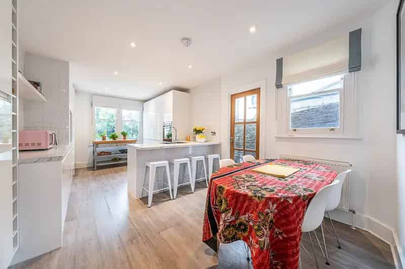 4 Bedroom Victorian House for Sale Near Brixton