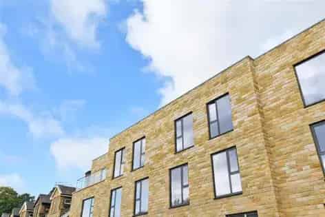 2 Bed Apartment Sheffield Available May 19th Allocated Parking