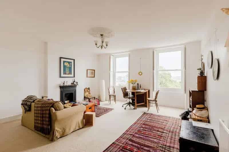 2 Bedroom Flat for Sale in Central Bristol