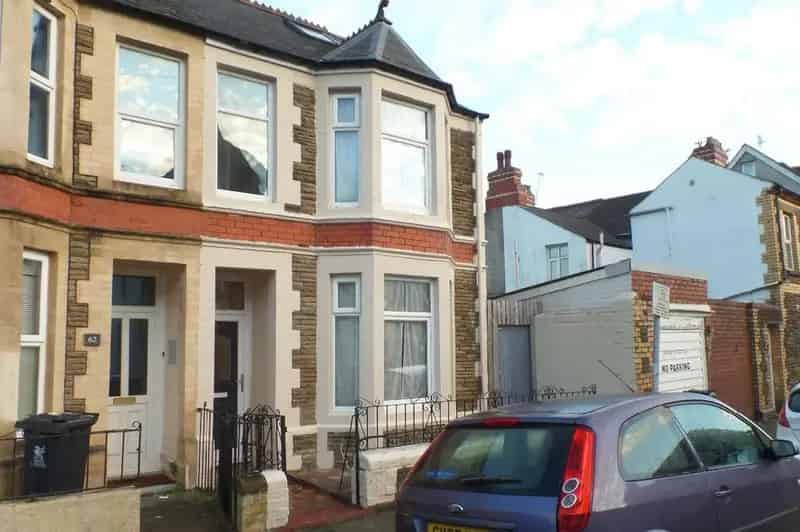 3 Bedroom Victorian Terrace House For Sale