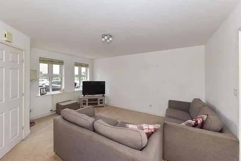 3 Bed Semi Detached House for Sale