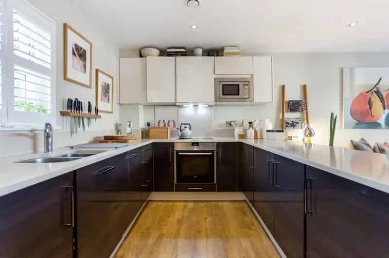 2 Bedroom Coach House Apartment for Sale in Queen Mary's Place