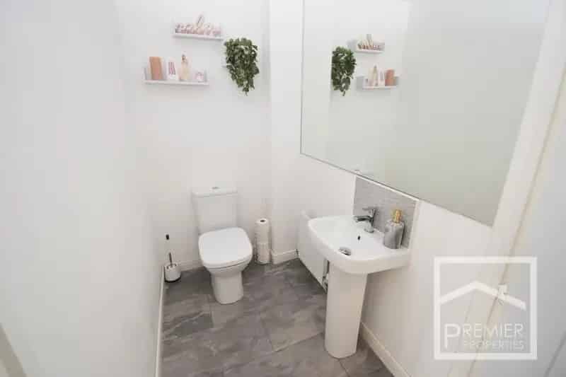2 Bedroom Terraced House for Sale in Newton Farm Cambuslang