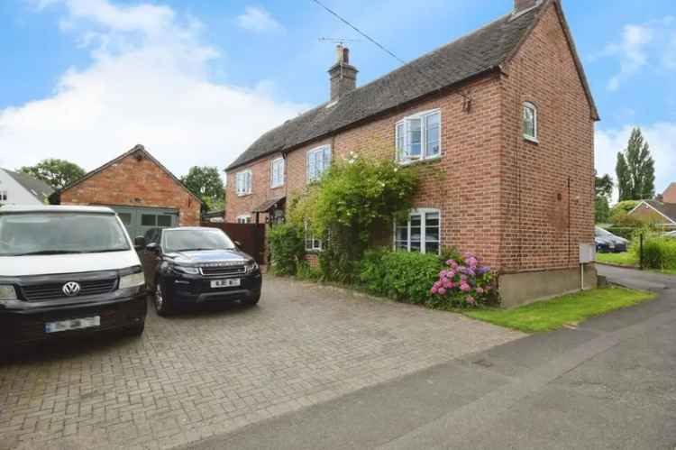 3 Bedroom Detached House for Sale Allesley West Midlands