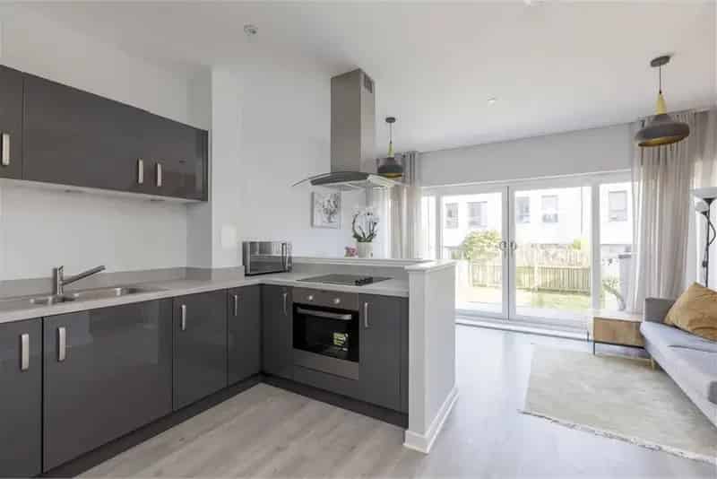 3 Bed Townhouse with 2 Reception Rooms Longstone Edinburgh
