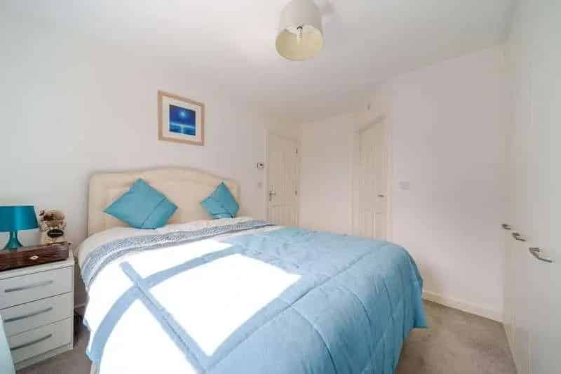 3 Bed Semi-Detached House For Sale