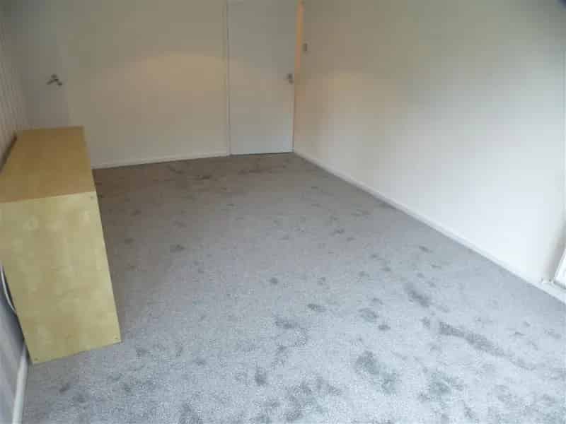 3 Bedroom Flat Available End of August - Recently Refurbished