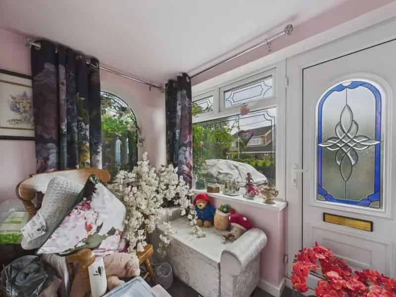 2 Bedroom House For Sale Large Corner Plot Double Garage