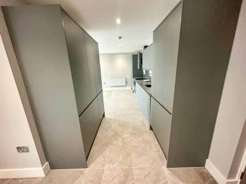 2 Bed Apartment Leicester City Centre Modern Furnished