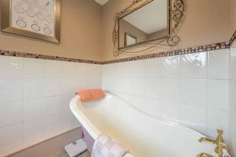 4 Bed Detached House For Sale