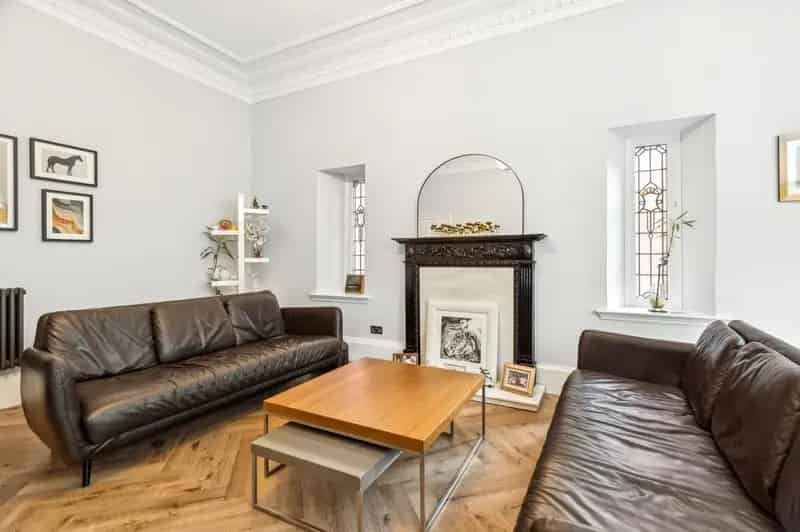3 Bedroom Tenement Flat for Sale in West End