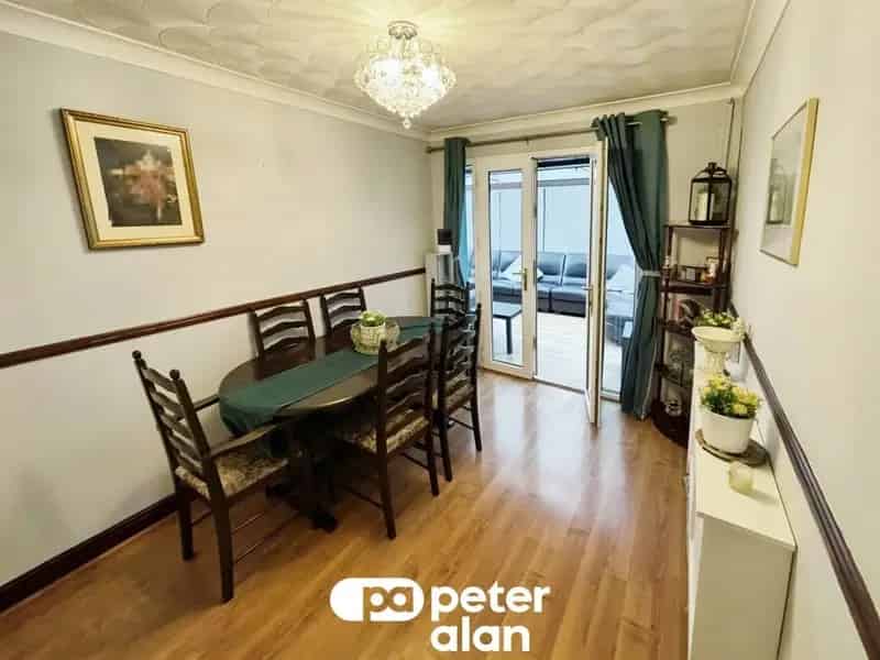 4 Bedroom Detached Bungalow For Sale