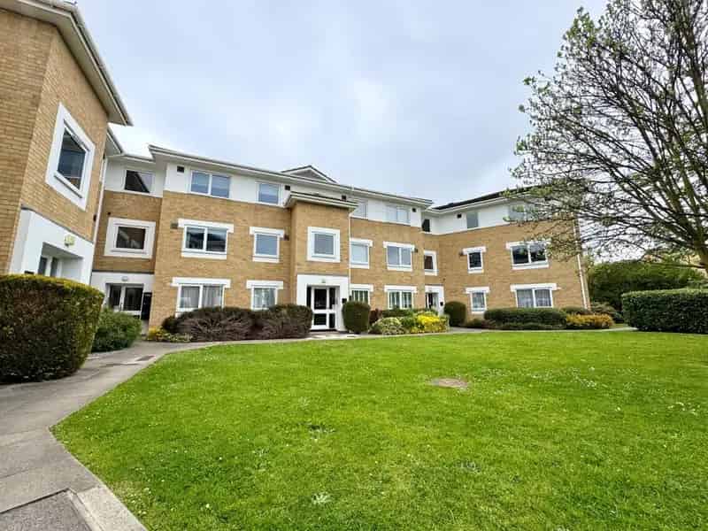 2 Bedroom Flat to Rent