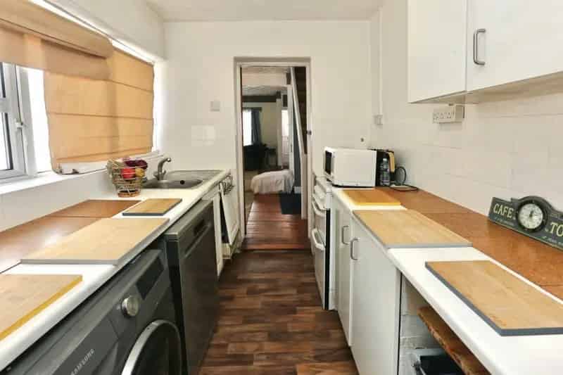 Two Double Bedroom Mid Terraced House with Garden and Garage