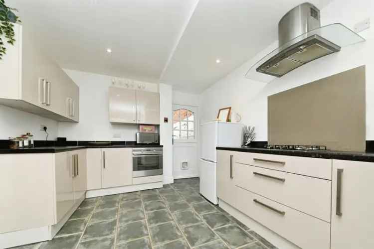 Four Bedroom House Kings Lynn 6 Month Let Zero Deposit