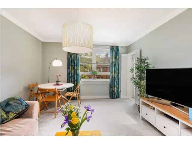 2 Bedroom Flat for Sale Girvan Street Riddrie