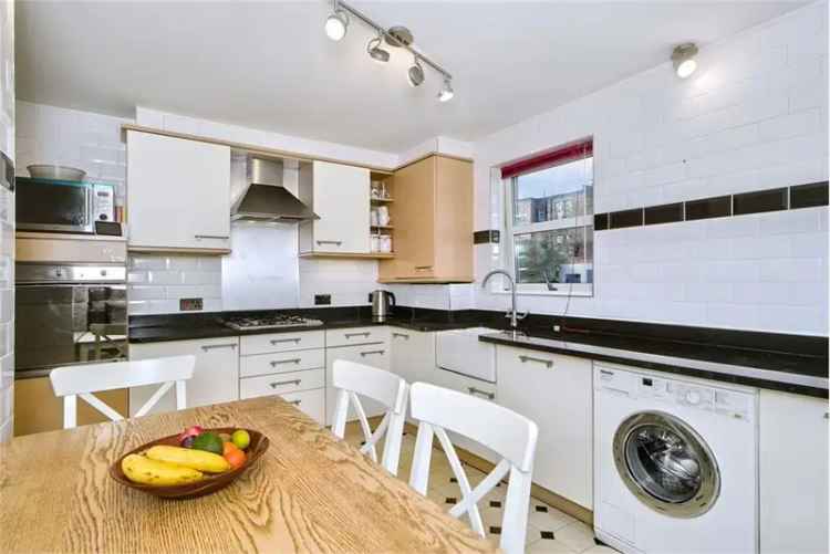 2 Bed Flat - Ground Floor with 1 Reception Room