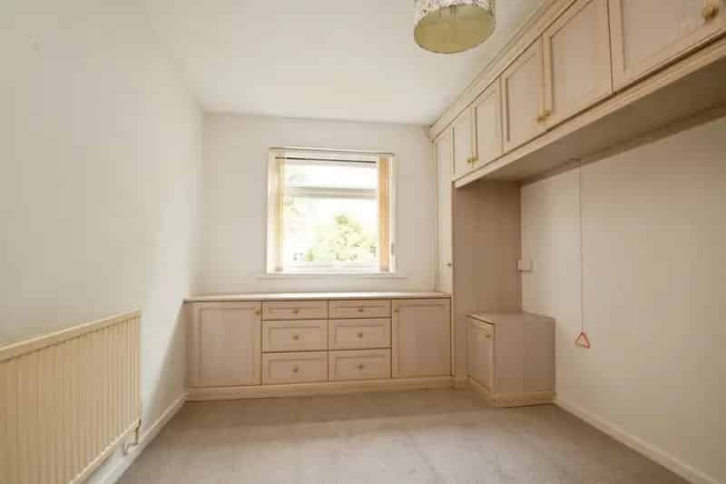 1 bedroom retirement property