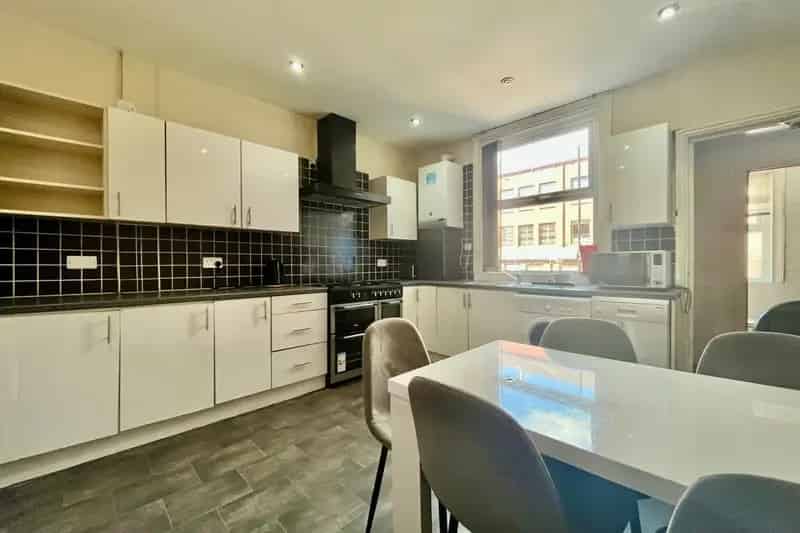 5 Bedroom House Share Headingley - Zero Deposit Available
