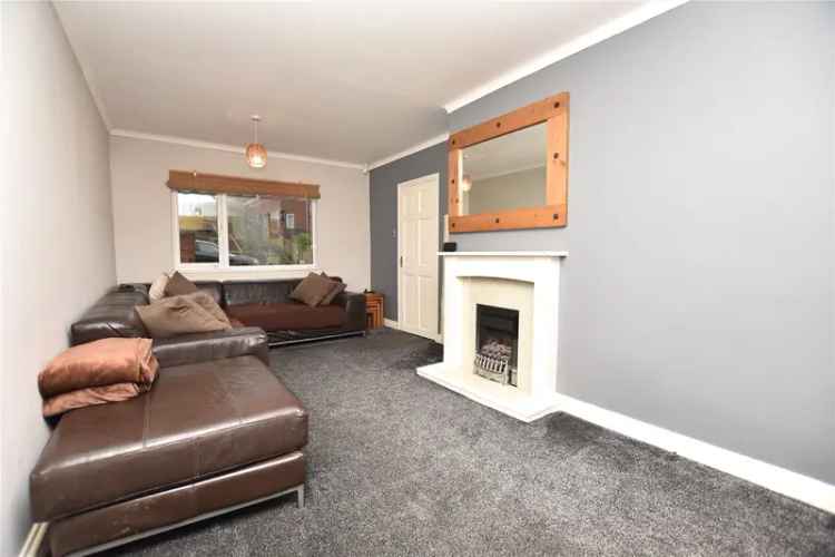 House For Sale in Leeds, England