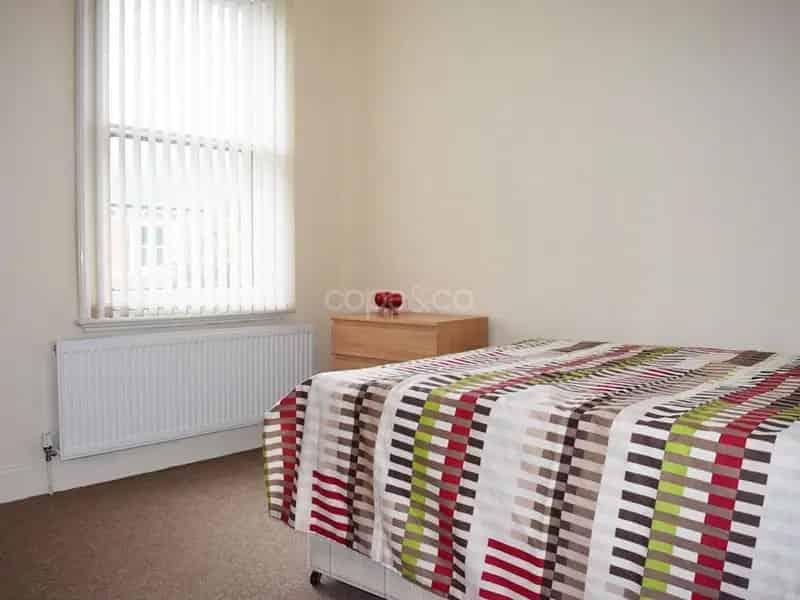 1 Bedroom Semi-Detached House to Rent